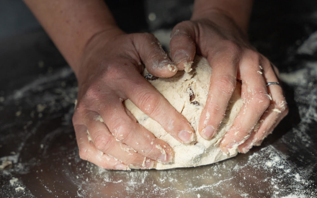 LA RECETTE TRADITIONNELLE DU SCONE ANGLAIS NATURE
